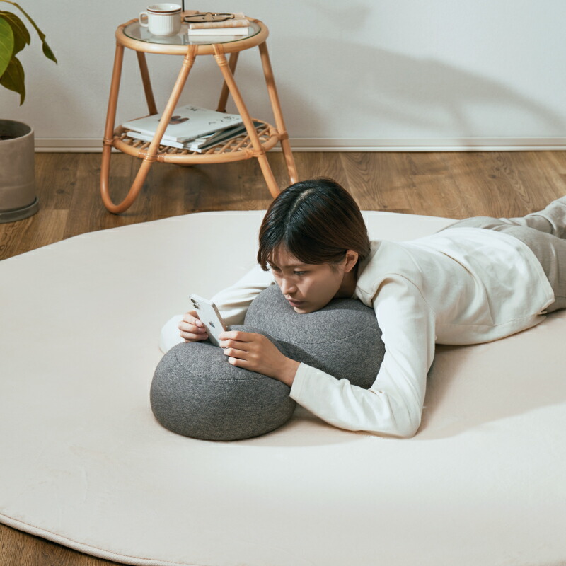 楽天市場】【土日限定☆クーポン有】マシュマロ触感の丸型クッション