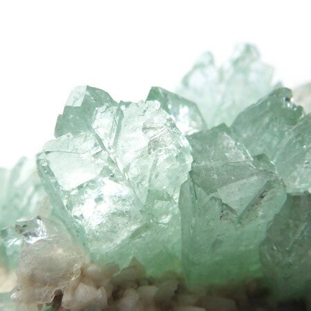 楽天市場】グリーンアポフィライト 原石 インド産 魚眼石 天然石