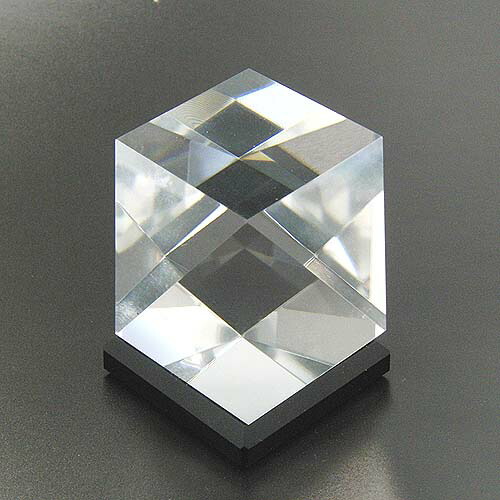 楽天市場】最短翌日 クーポンで大割引 クリスタル 作品 水晶 立方八