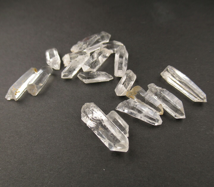 楽天市場】稀少 日本産水晶ポイント 3個セット 山梨県牧丘町乙女鉱山