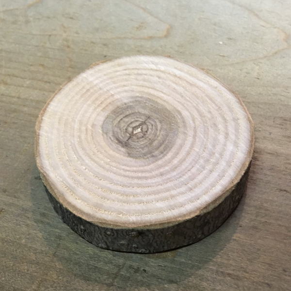 楽天市場】置物用 丸太台 皮付き（直径約5〜8センチ サイズ） 国産