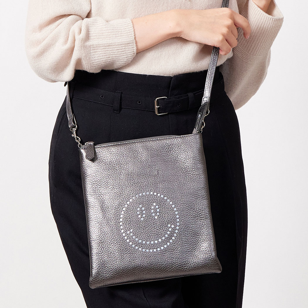 楽天市場】ポシェット レディース 斜めがけ 軽量 バッグ 長財布が入る