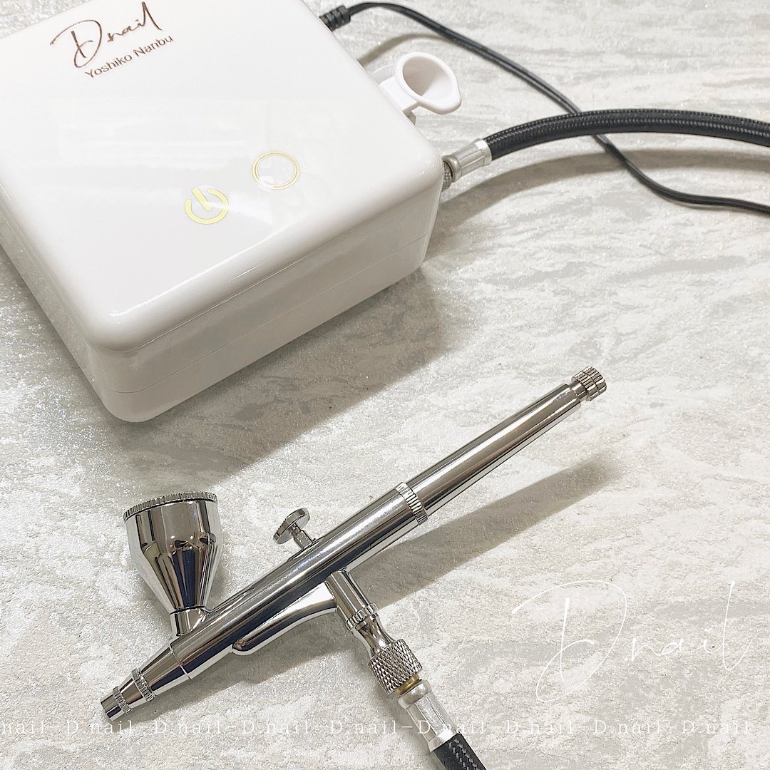 D.nail×YOSHIKO 🌻 NANBU【公式】コンパクトエアブラシ
