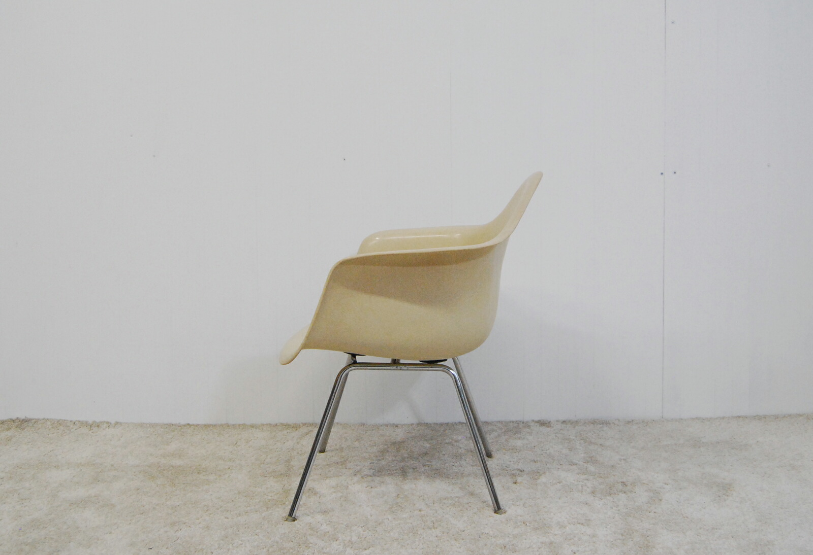 楽天市場】eames armshell chair 2nd H-base イームズ アームシェル