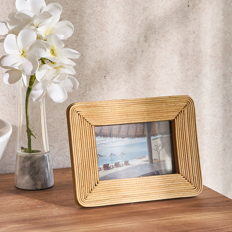 楽天市場】フォトフレーム 写真立て ラタン製 天然素材 縦置き 横置き