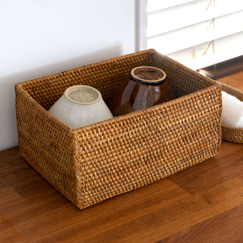 楽天市場】ラタンで編まれた四角い収納ボックス 長方形 かご バリ雑貨