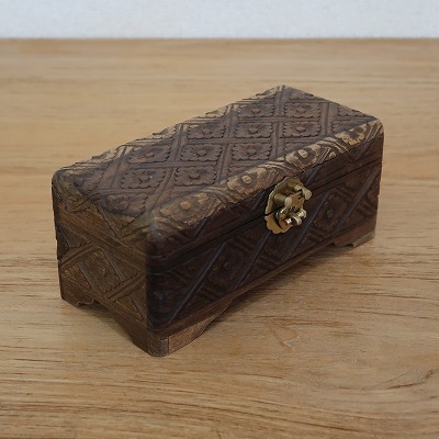 楽天市場】木彫りのジュエリーボックス 20X9.5X8.5 木製 アンティーク