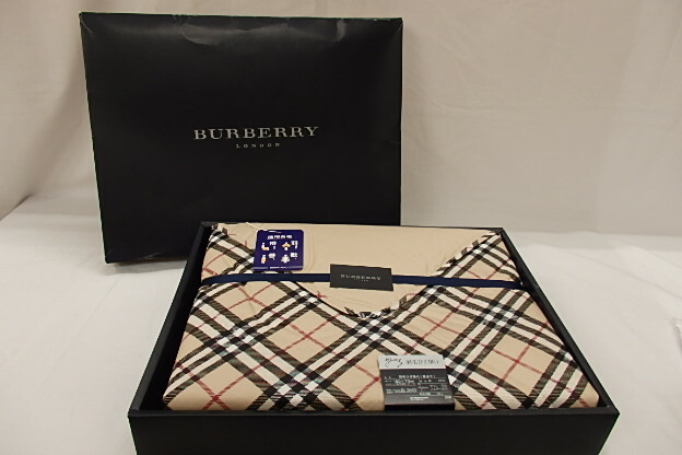 楽天市場】未使用品 バーバリー BURBERRY 西川産業 羽毛 ひざ掛け