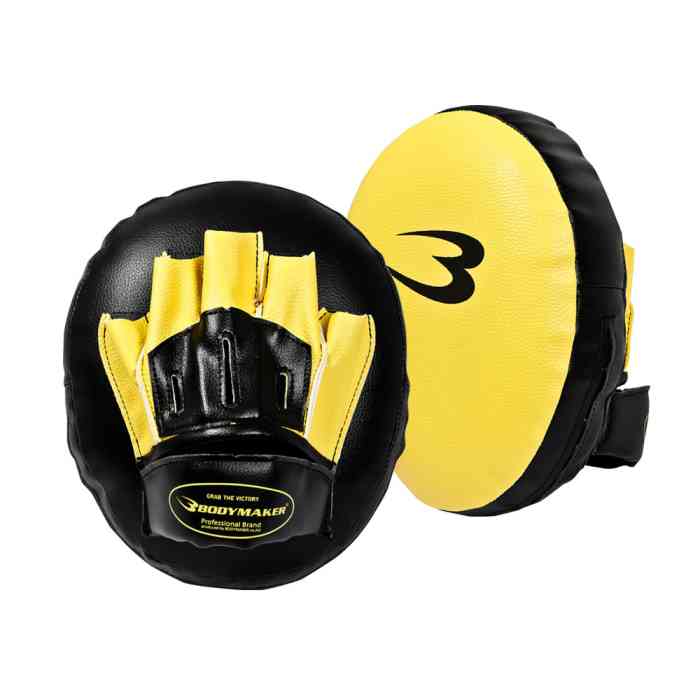 楽天市場】パンチングミットストライク BODYMAKER ボディメーカー