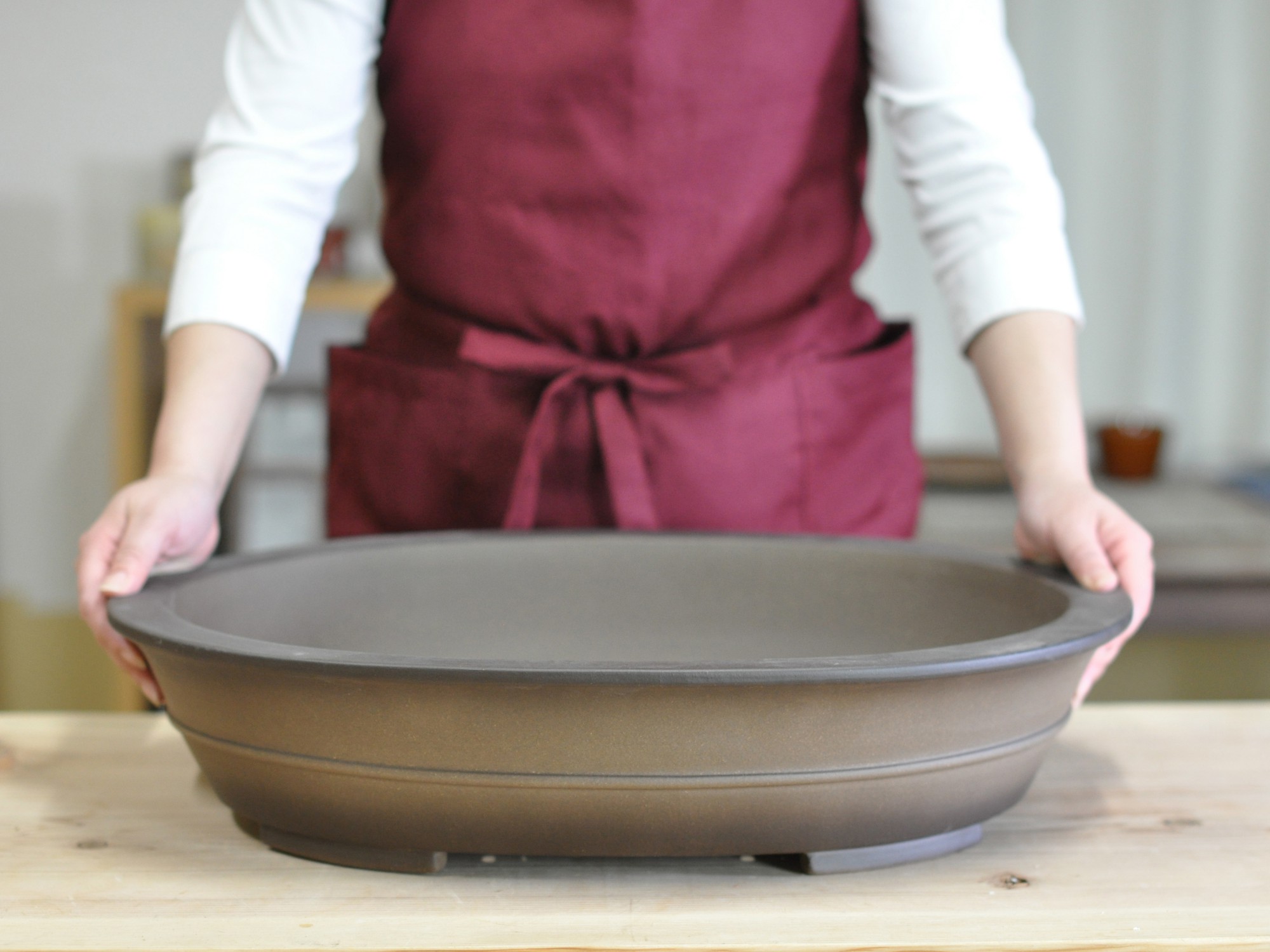 楽天市場】盆栽鉢 植木鉢 ウ泥楕円そり鉢18号 幅56cm×奥行き47cm×高さ