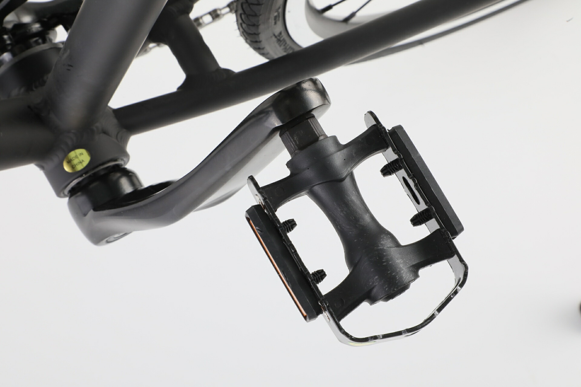 楽天市場】クロスバイク アルミ製 自転車 送料無料 8割完成車 シマノ 7