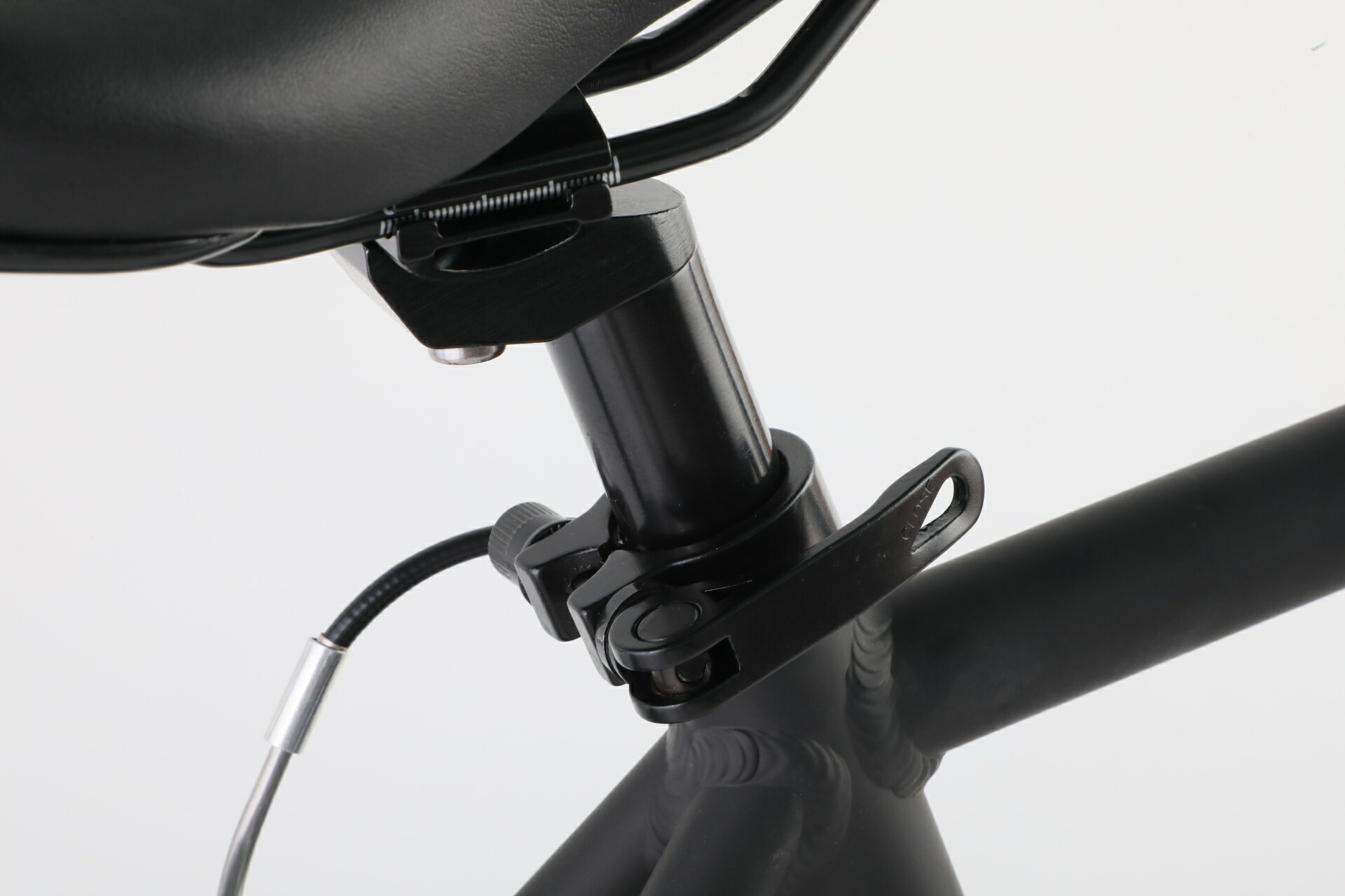 楽天市場】クロスバイク アルミ製 自転車 送料無料 8割完成車 シマノ 7