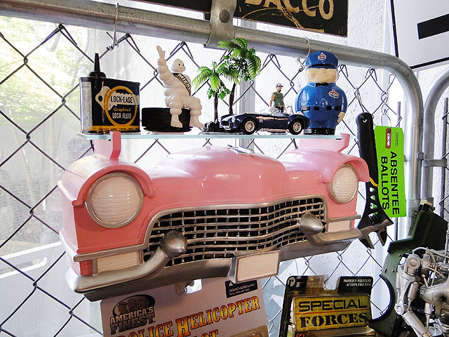 楽天市場】ピンクキャデラック カーシェルフ Sサイズ アメリカン雑貨