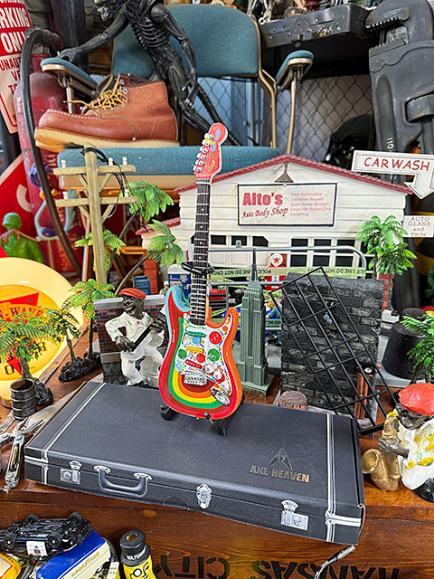 楽天市場】ビートルズ ジョージ・ハリスン フェンダー ロッキー