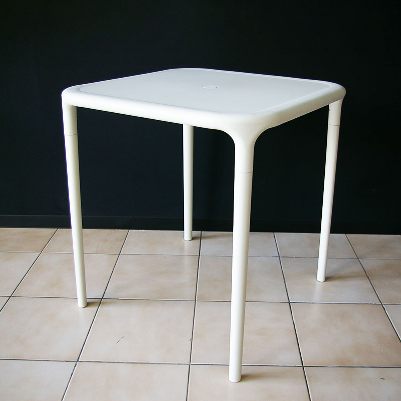 取付無料！MAGIS マジス ホワイトエアテーブル・ベージュエアチェア