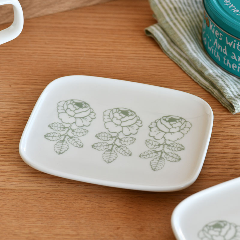 楽天市場】マリメッコ プレート 15×12cm 角皿 ヴィヒキルース ホワイト