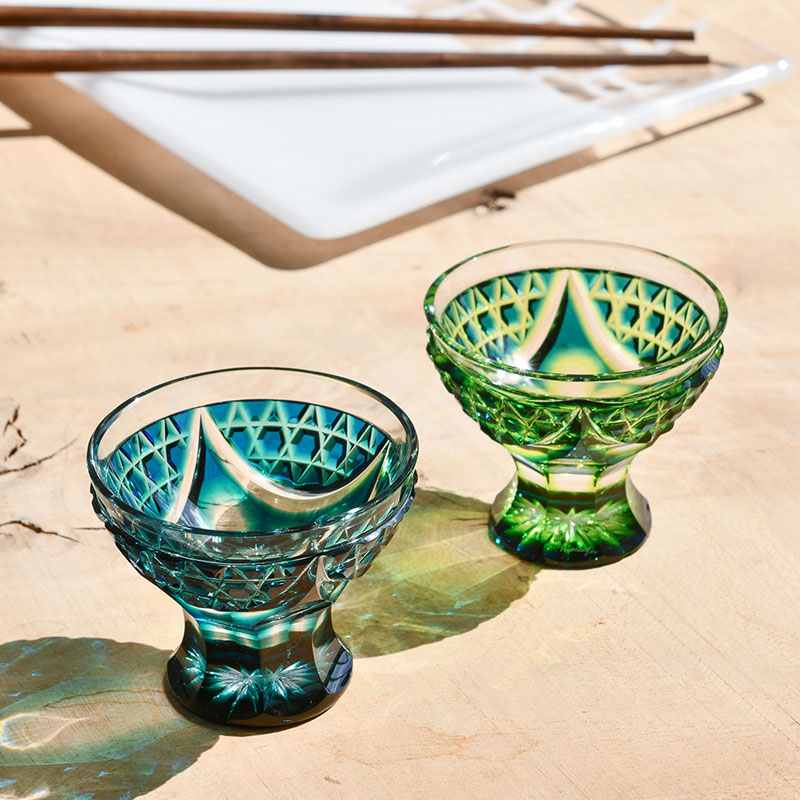 楽天市場】薩摩切子 二色 脚付盃 cut201 蒼黄緑 ルリ緑 二色衣 二色