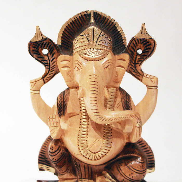 楽天市場】【インドの神様 ネズミに乗ったガネーシャの木製置物