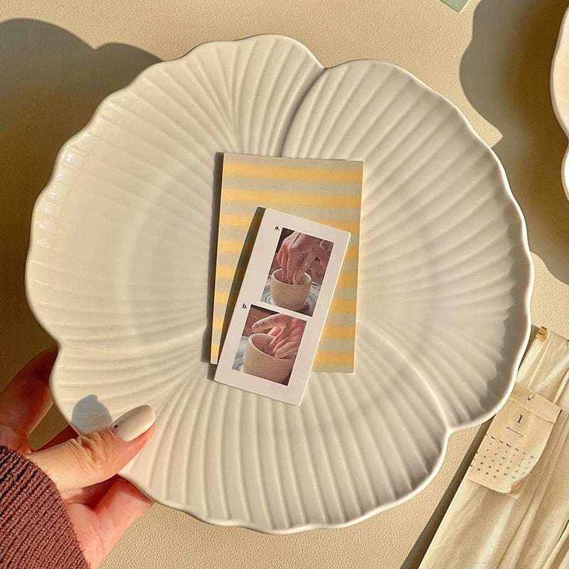 楽天市場】花びらプレート ホワイト 花型 花びらデザイン 平皿 白