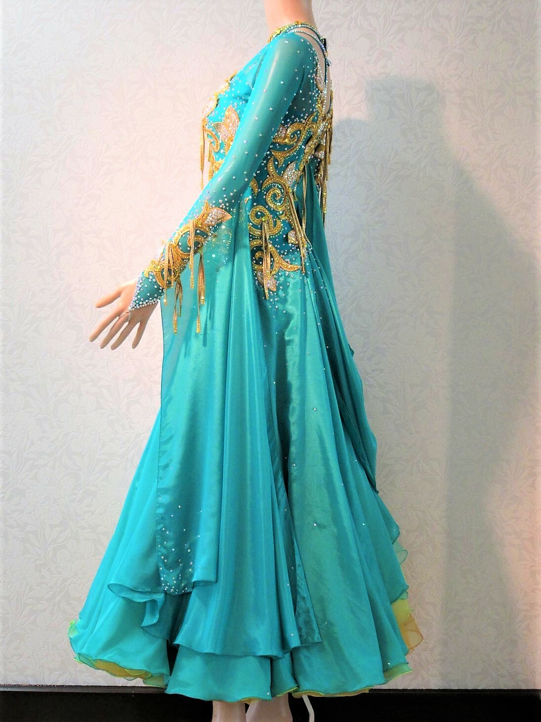 楽天市場】【中古】社交ダンス スタンダードドレス S-0098 : ダンス