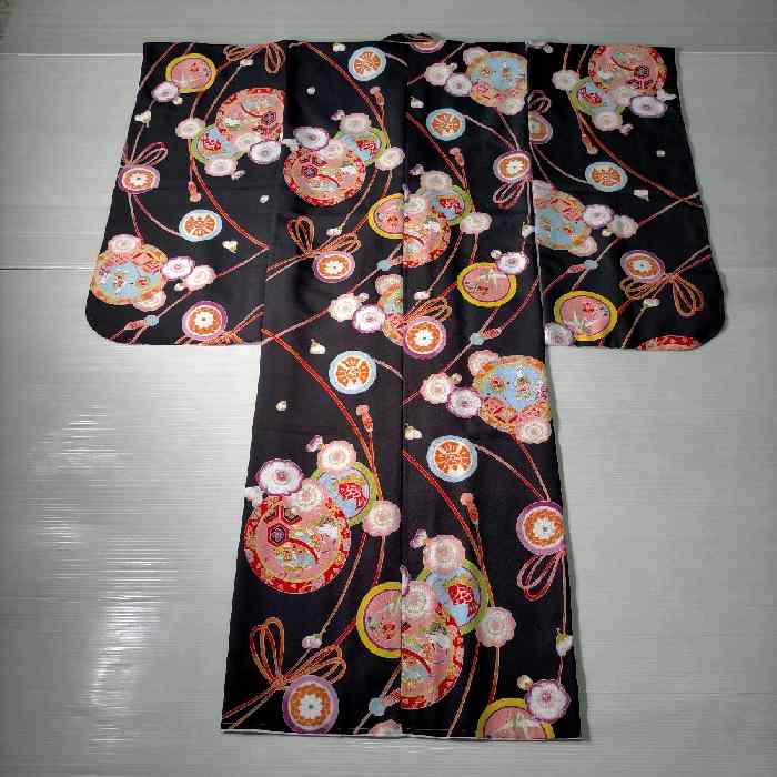 楽天市場】【送料無料】七五三 753 着物 七歳 四つ身着物 黒地友禅柄