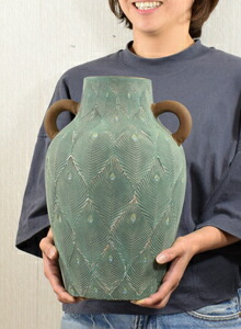 楽天市場】Peacock ピーコック 立体的な孔雀の羽模様の花瓶 フラワー