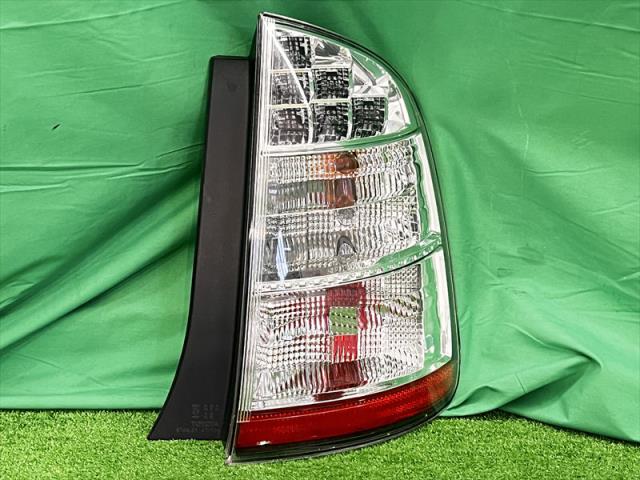 楽天市場】トヨタ プリウス nhw20 テールランプの通販