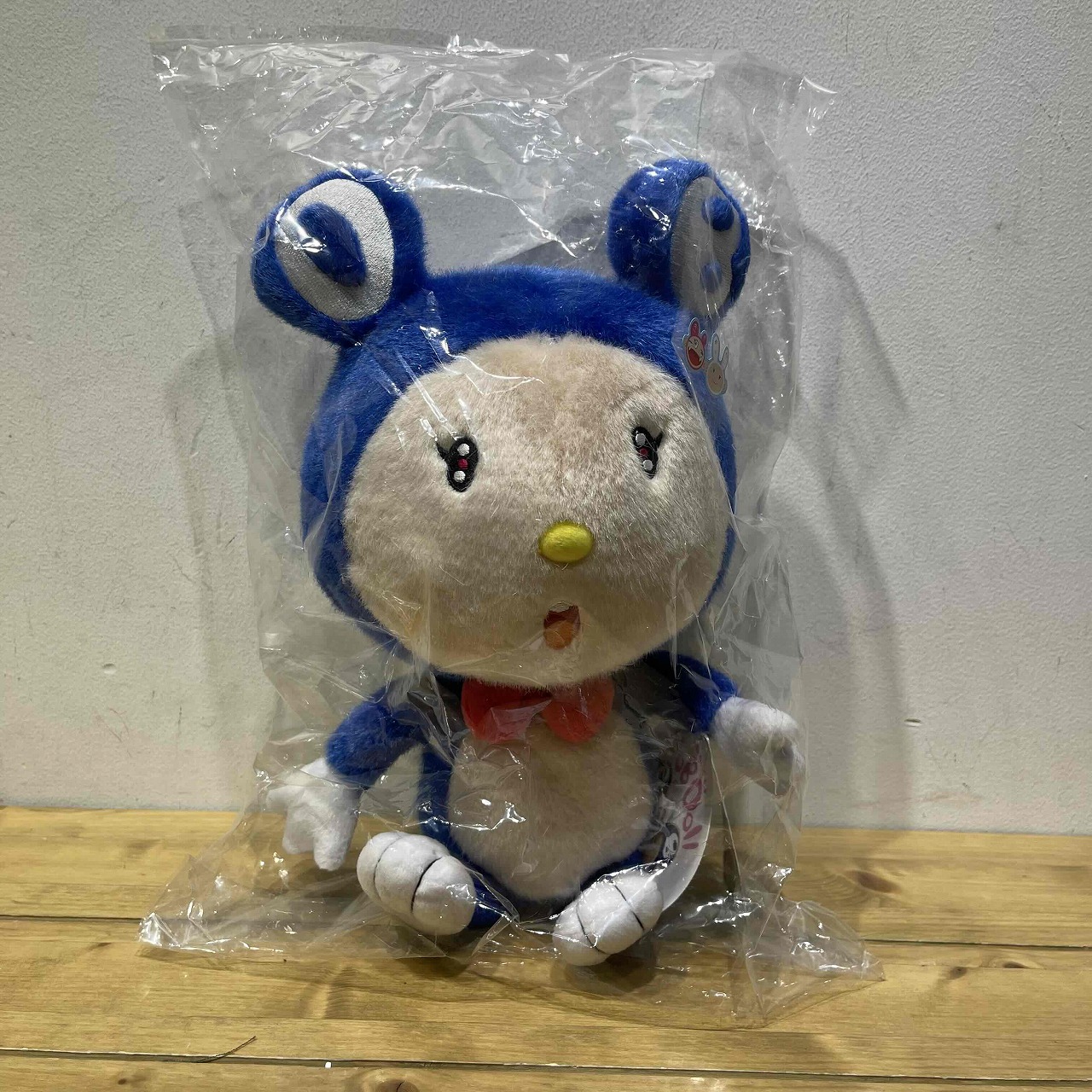 楽天市場】KAIKAIKIKI TAKASHI MURAKAMI DOBくん ぬいぐるみ (S