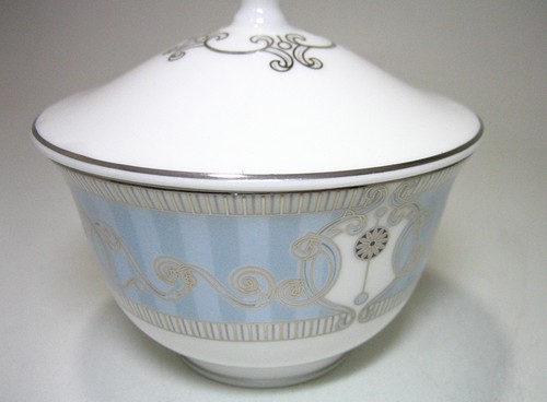 楽天市場】ウェッジウッド 【アレクサンドラ】 蓋付 湯呑 茶托付き