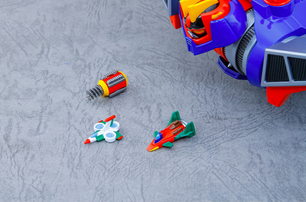 楽天市場】【2024年9月発売予約商品！】 完全変形グロイザーX