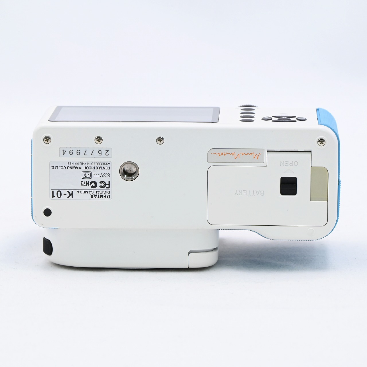 楽天市場】ペンタックス PENTAX K-01 ボディ ホワイト×ブルー ミラー