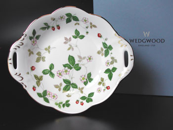 楽天市場】【ウェッジウッド】ワイルドストロベリーウィンザートレイ(S
