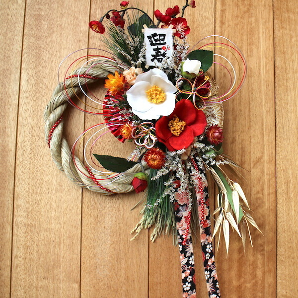 楽天市場】しめ縄リース【豪華 お楽しみ紅白椿しめ縄飾り】リース