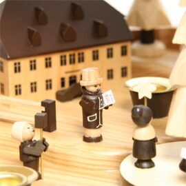 楽天市場】【xmas限定販売】 クリスマスピラミッド・ザイフェン村の