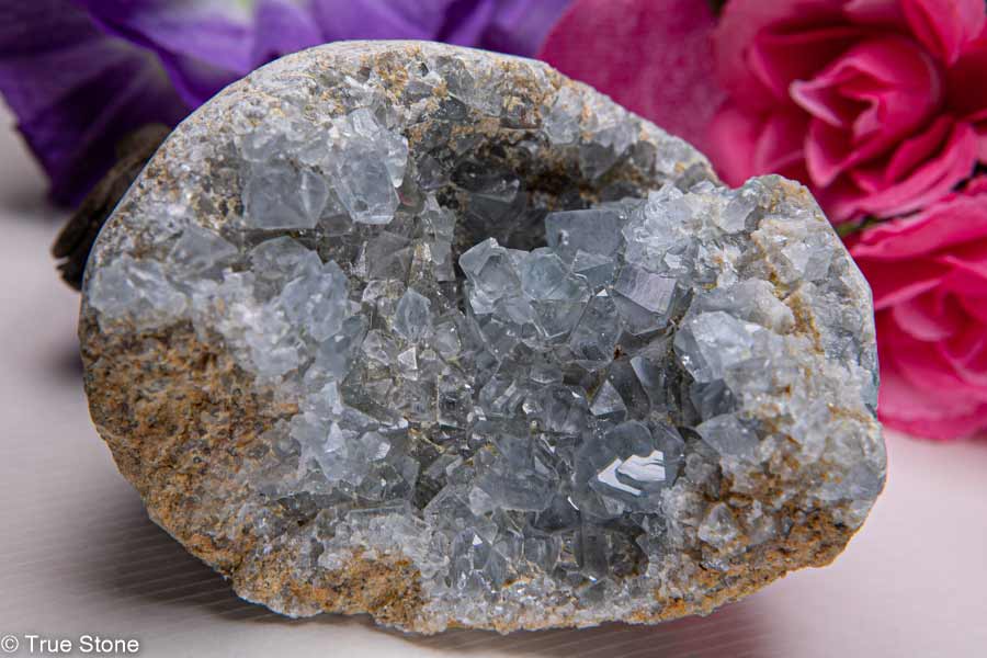 楽天市場】セレスタイト 天青石 天上界 原石 586g 天使 ジオード 晶洞