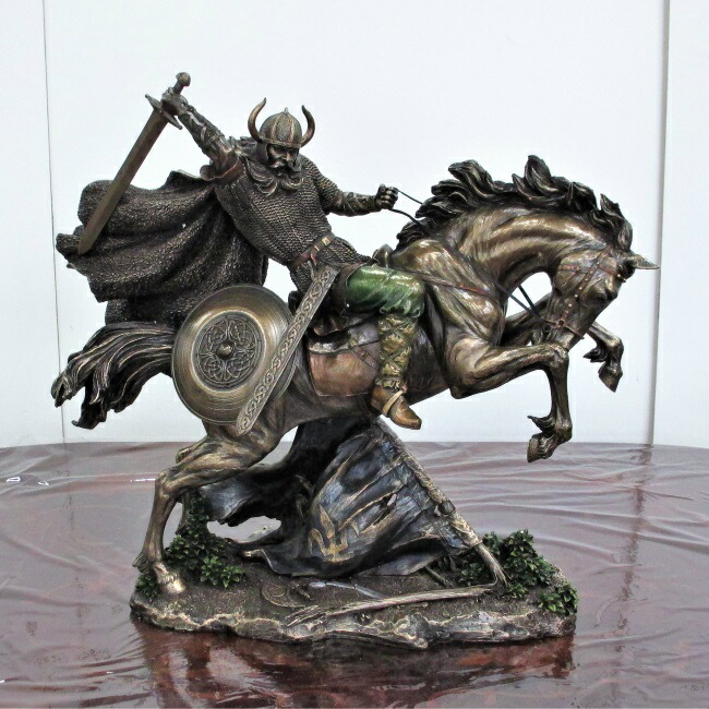 楽天市場】バイキング像 置物 馬 ブロンズ風 バイキング戦士 オブジェ