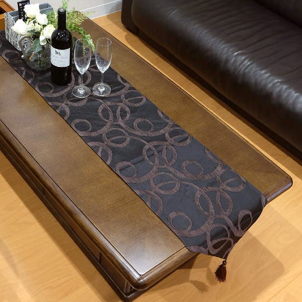 楽天市場】テーブルランナー ロング おしゃれ タッセル付き モダン