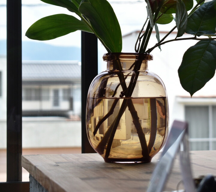 楽天市場】花瓶 おしゃれ ガラス ブラウンカラー 北欧 ぽってり