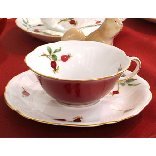 楽天市場】皇室御用達 大倉陶園 日本製 バラの実 ティーカップ