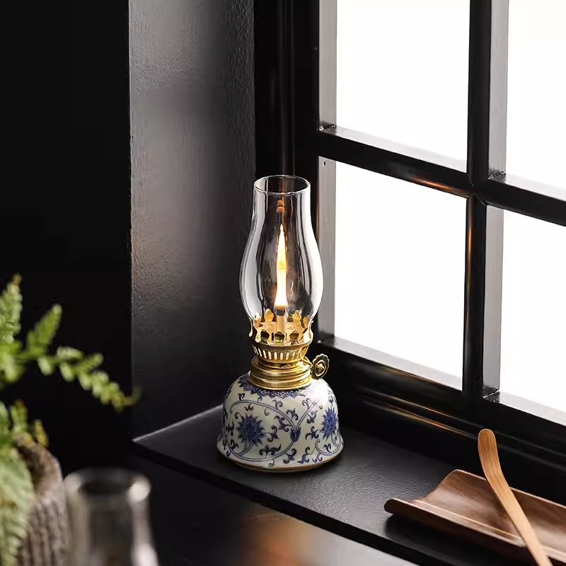 楽天市場】卓上 石油ランプ 洋灯 ようとう ランプ lamp 油灯 オイル