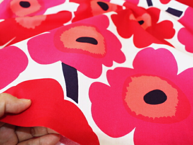 楽天市場】マリメッコ marimekko 生地 ピエニウニッコ レッド ピンク