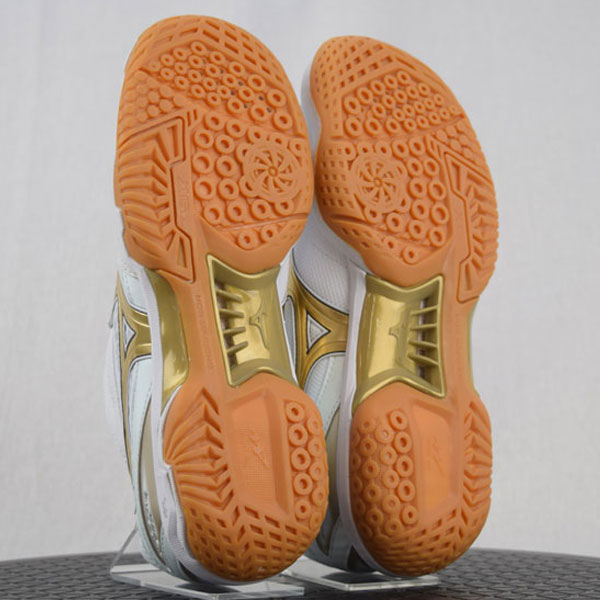 楽天市場】ミズノ【MIZUNO】 バドミントンシューズ ウエーブファング