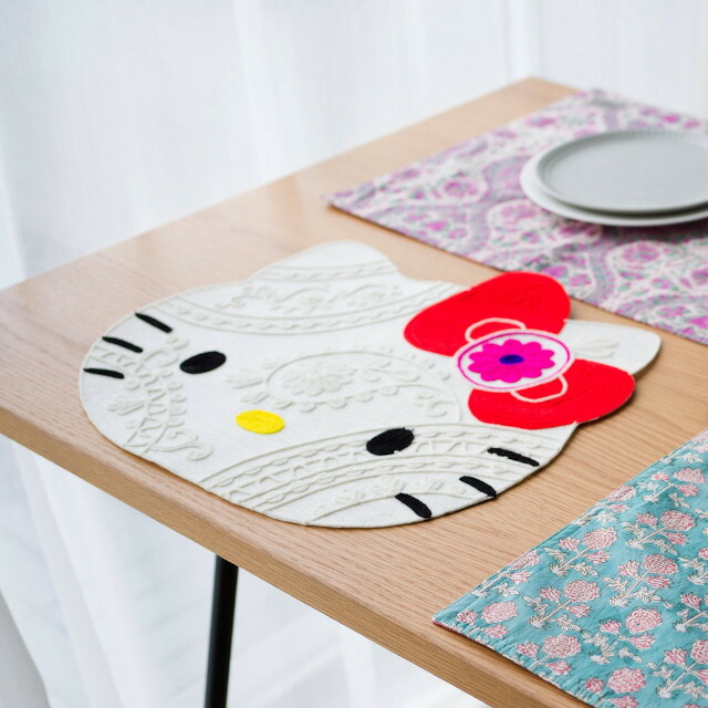 楽天市場】HelloKitty×MAYGLOBE ハローキティ ランチョンマット