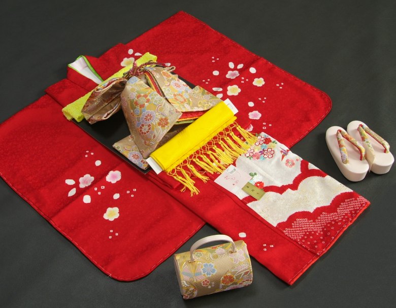 楽天市場】七五三 正絹 絹100％ 着物 7歳 着物フルセット 赤 本絞り