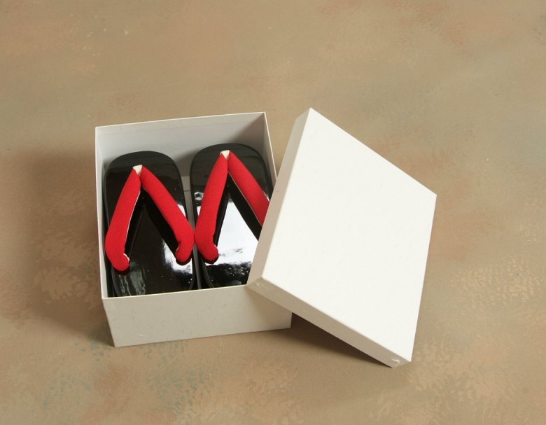 楽天市場】七五三 草履単品 7歳用 黒判赤鼻緒 木製 こっぽり（ぽっくり