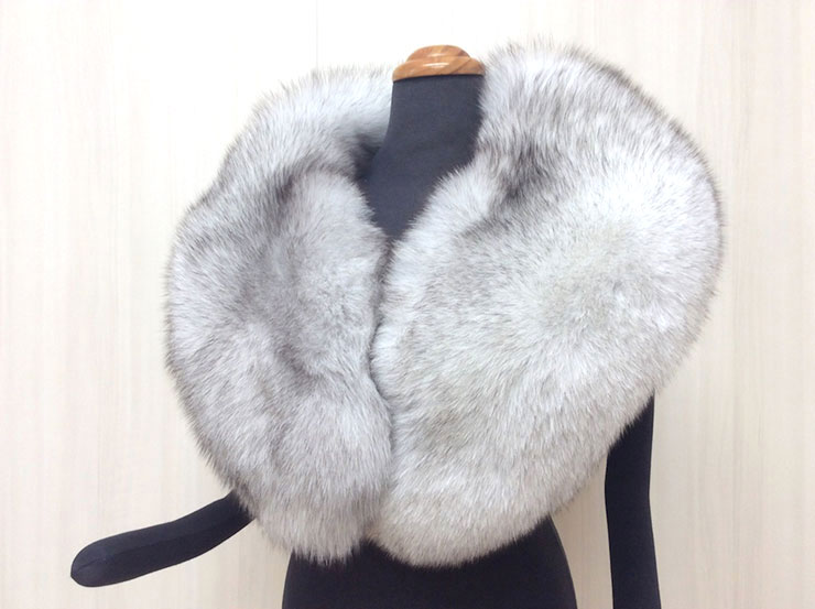 楽天市場】【SAGA FURS】ブルーフォックスショール 白系 ファー 成人式