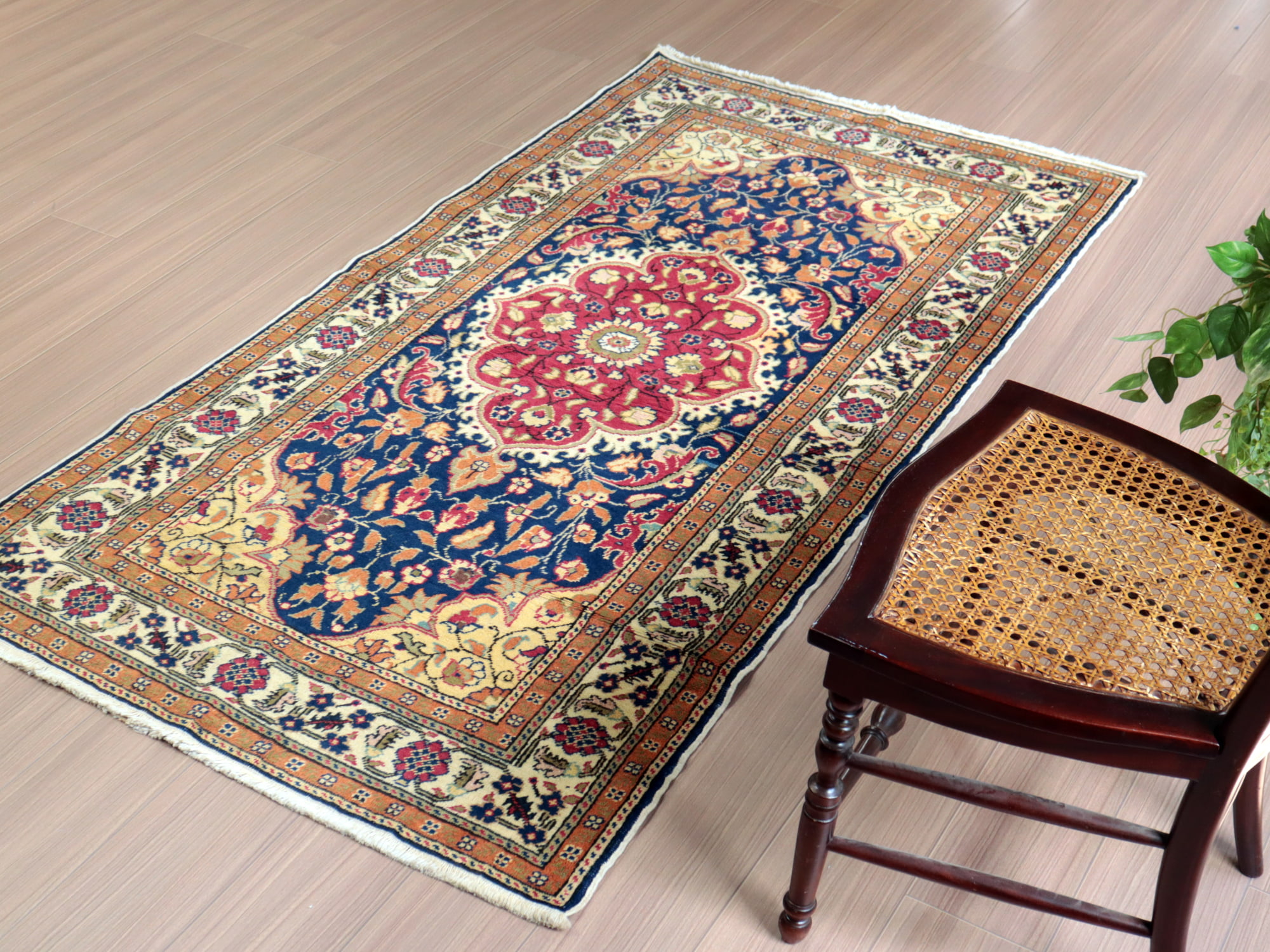 楽天市場】【15%OFFクーポン対象】トルコ 手織り絨毯 189×99cmコンヤ