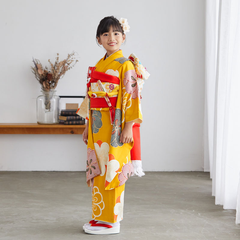 七五三七歳‼️完全フルセット‼️薄イエローに花々キラキラ‼️