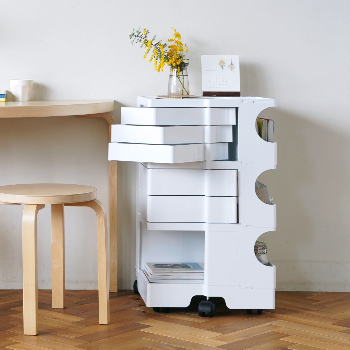 楽天市場】【在庫あり・正規品2年保証】全2色 ボビーワゴン 3段5トレイ