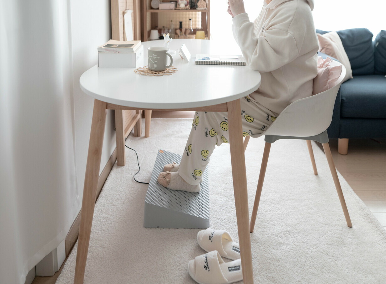 楽天市場】BOTTOOM 足もと岩盤浴 足元ヒーター フットヒーター 冷え性